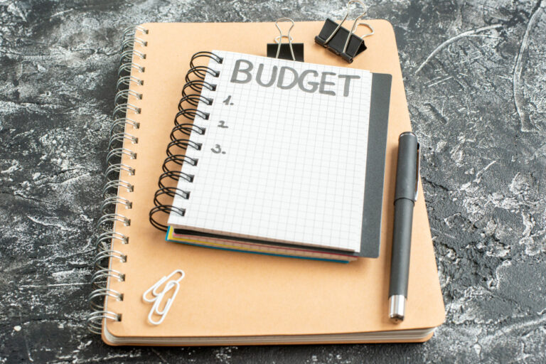 Budget Hacks CWBiancaMarket