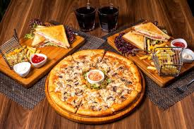 Pizzakühltisch: A Cultural Perspective pizzakÿhltisch